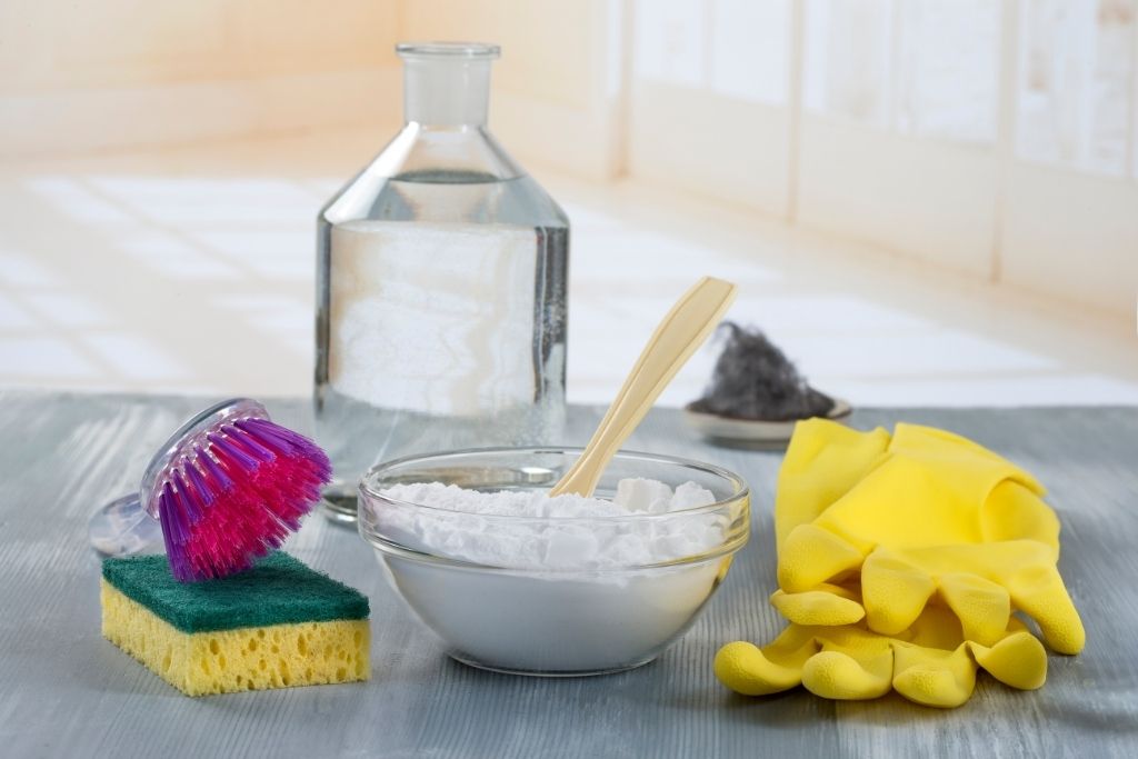 4 Green Cleaning Products You Can Make At Home