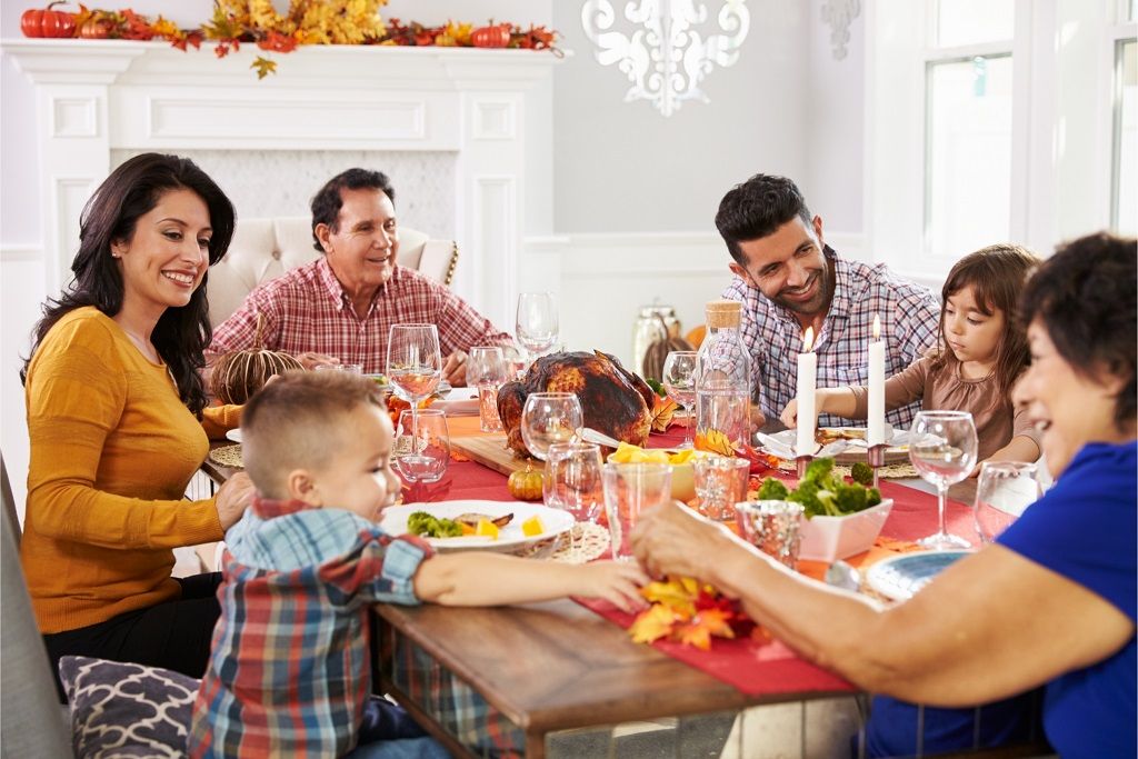 5 Tips On How To Host Thanksgiving On A Budget