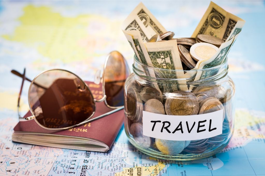 Top 10 Budget Travel Tips To Save Money On Vacations