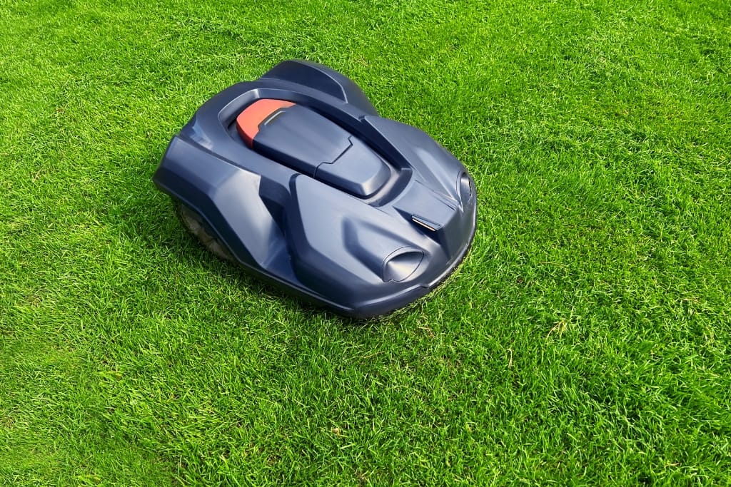 10 Reasons To Switch To A Robot Lawn Mower Today