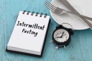Intermittent Fasting For Beginners: A Guide For Extreme Weight Loss