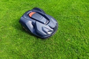 10 Reasons To Switch To A Robot Lawn Mower Today