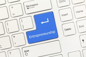12 Ways Online Entrepreneurship Protects You From Layoffs