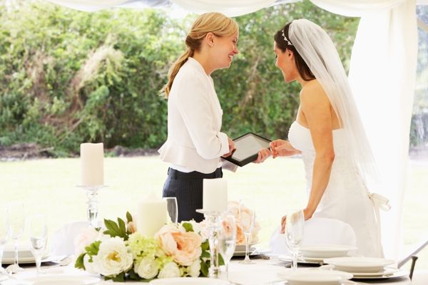 5 Advantages Of Hiring A Wedding Planner