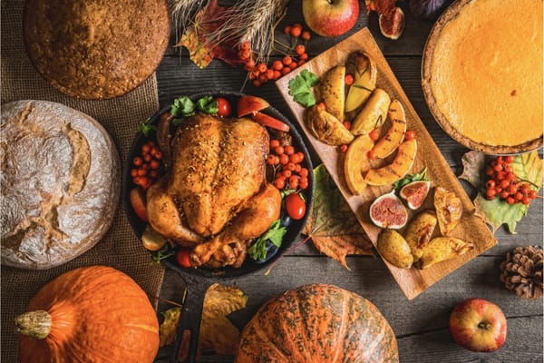 10 Easy Tips To Host Thanksgiving Dinner Without Stress This Year
